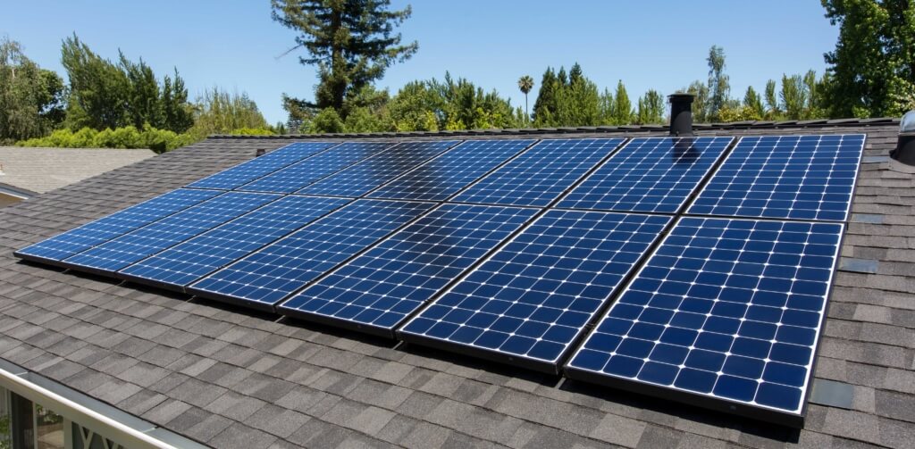 How Much Energy Does a Solar Panel Produce