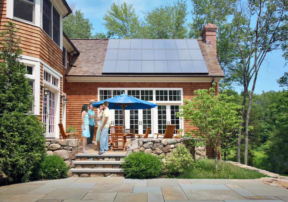 SolarTechnologies-SunPower-patio house people